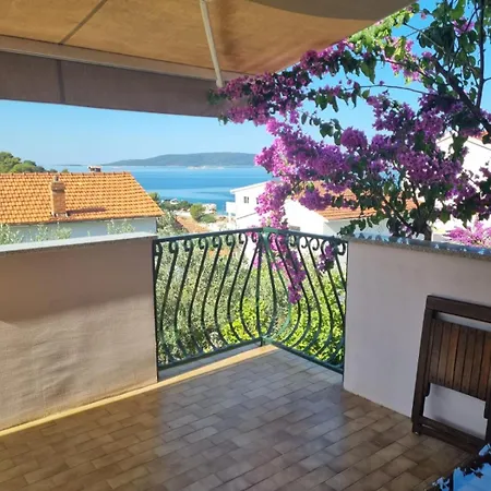 Summer House 