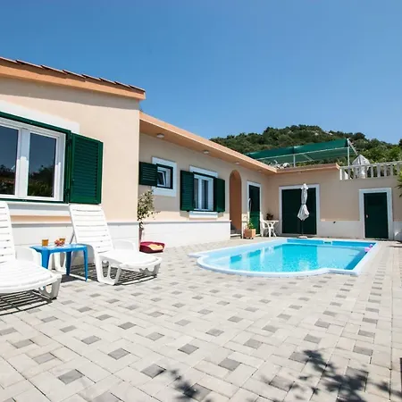 Summer House 