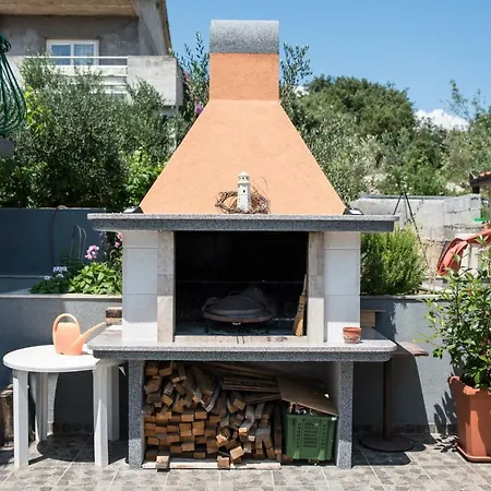 Summer House 