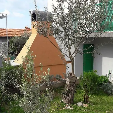 Summer House 